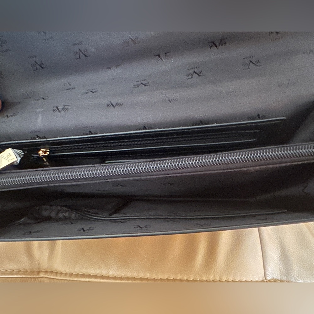 Authentic new bag - Picture 6 of 7